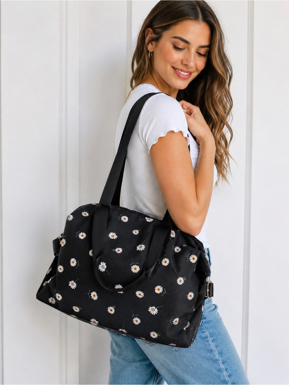 Alice + Olivia Daisy Print Weekender Duffel Bag Black Floral Travel Tote